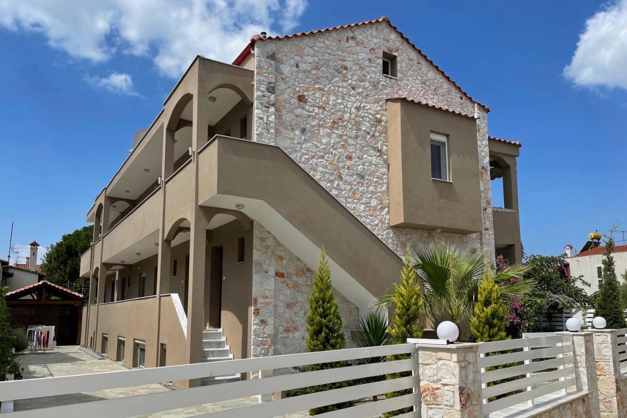 Royals Apartments Nikiti  Exterior foto